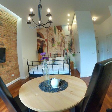 Apartamenty Apartlux Poznan Bagian luar foto
