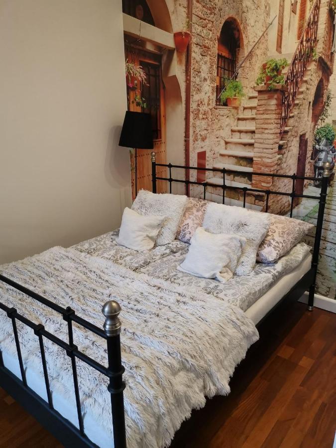 Apartamenty Apartlux Poznan Bagian luar foto